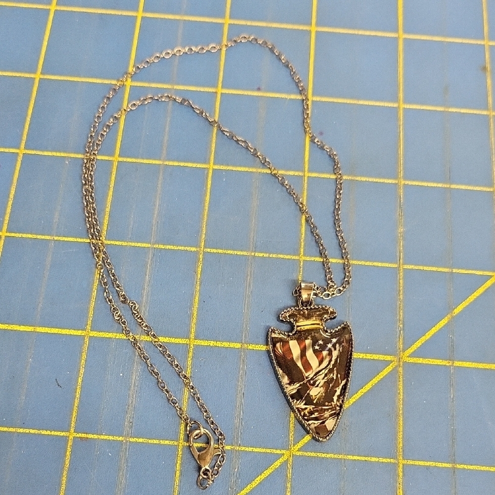 Flag Eagle Patriotic USA Arrowhead Pendant Necklace 20" Pewter